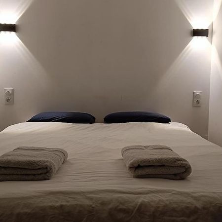 Appartement Confort Equipe Au Coeur De Безие Екстериор снимка