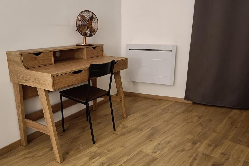 Appartement Confort Equipe Au Coeur De Безие Екстериор снимка